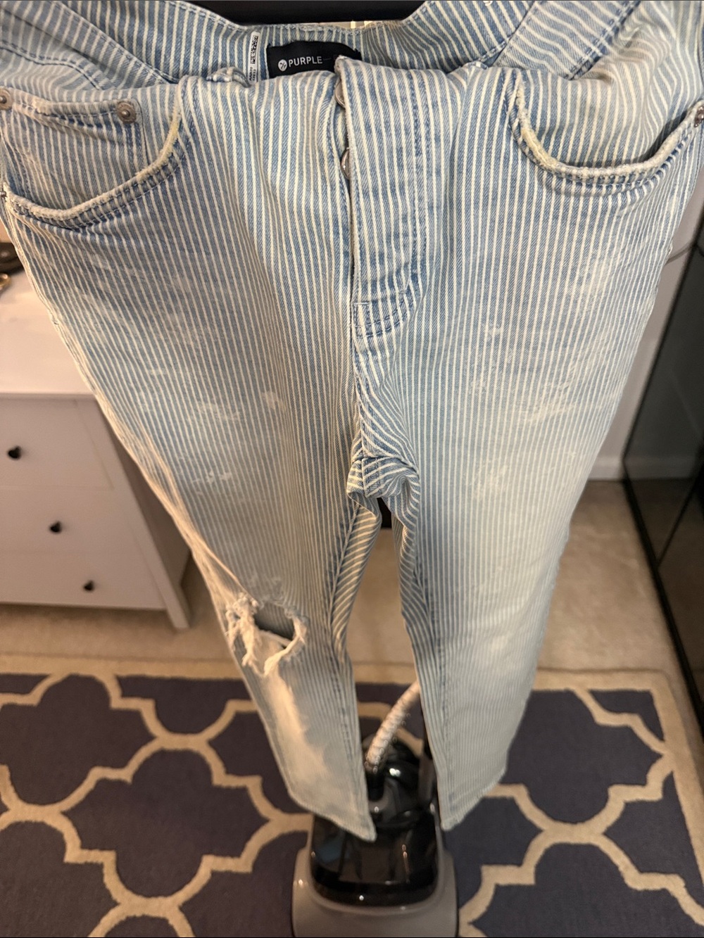 Purple Brand Light Blue hickory striped Distressed Jeans sz 32 skinny.